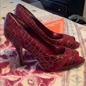 White House Black Market heels size 8.5